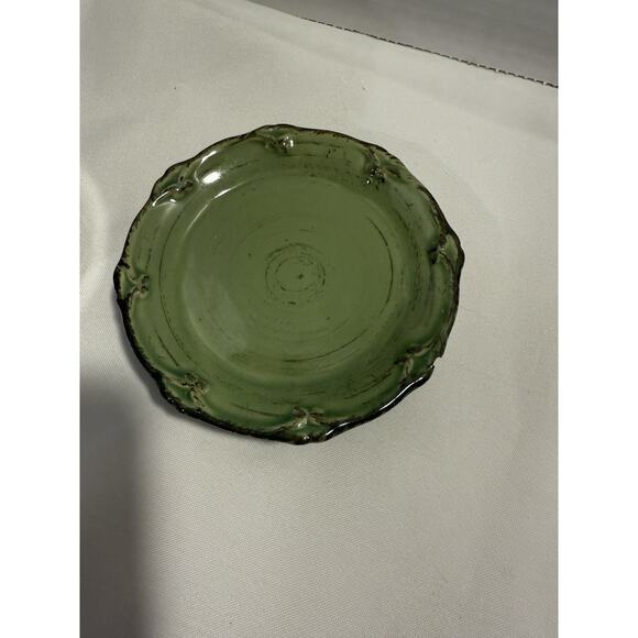 Ceramic Green Planter Round w/ decorative footed plate, French Country, Shabby - Picture 3 of 10